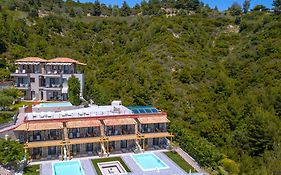 Koumaros Aparthotel
